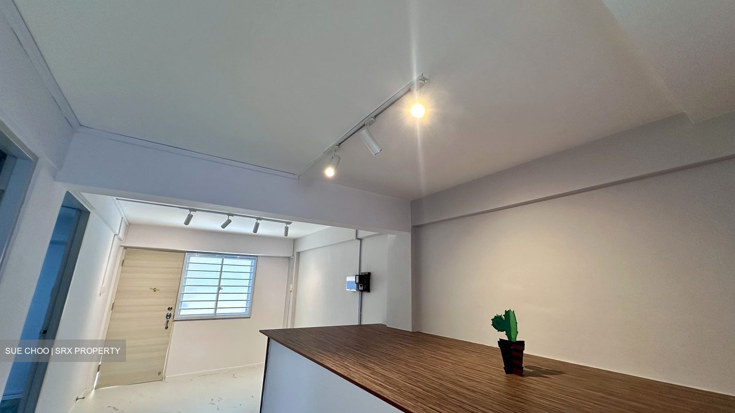 Holland Drive (D10), Shop House #489055591